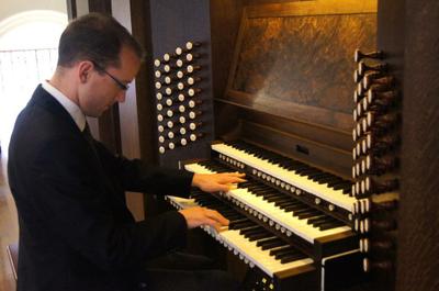 Organist Christian Lane Organist Christian Lane