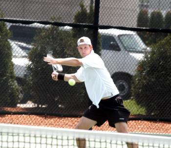 Cover image for Nguyen Wins Clincher As M. Tennis Advances