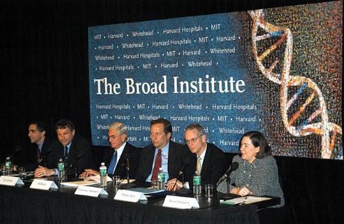 (L to R) GARY L. GOTTLEIB, Broad Institute Director ERIC S. LANDER, donor ELI BROAD, University President LAWRENCE H. SUMMERS, MIT President CHARLES M. VEST and Whitehead Institute Director SUSAN L. LINDQUIST announce a new genomics research center.