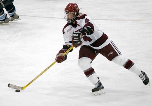 Senior defensewoman ANGELA RUGGIERO (4) scored the game-winning goal in No. 3 Harvard’s 2-1 win over No. 8 New Hampshire.