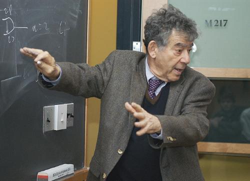 Erving Research Professor of Chemistry William Klemperer ’50, who has been on the Harvard faculty since 1954, teaches Freshman Seminar 22j, “Seeing by Spectroscopy” yesterday.