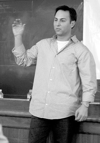Mark Goffman, executive story board editor for “The West Wing,” takes suggestions from undergraduates for future “West Wing” storylines.