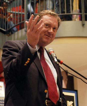 Tim Russert, moderator of “Meet the Press,” stops by the Coop on Monday to promote his new book about his relationship with his father.