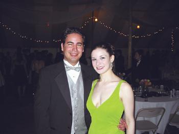 Cover image for Class of 2004 Ties the Knot