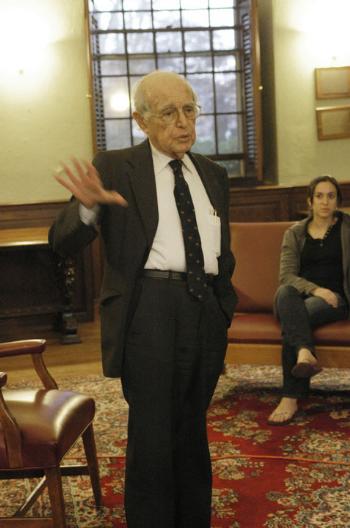 Former U.S. Surgeon General Julius Richmond speaks to students in Winthrop House yesterday.