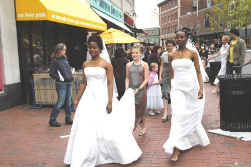 Baak Gallery and Beauty and Main sponsor a bridal show last Friday in the Square. The vice-mayor of Cambridge, Marjorie C. Decker, emceed the event. 