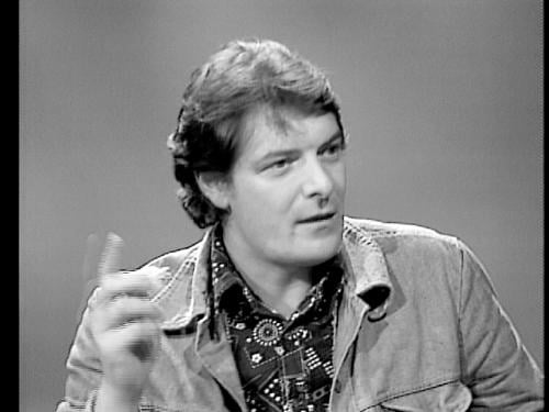 Award-winning animator Derek Lamb is shown here speaking on the 1975 show “The Screening Room” hosted by Robert G. Gardner ’75. Lamb, a former lecturer at Harvard’s Carpenter Center, passed away this month.
