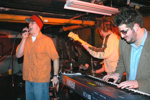 Rocking out in the Quincy Cage.