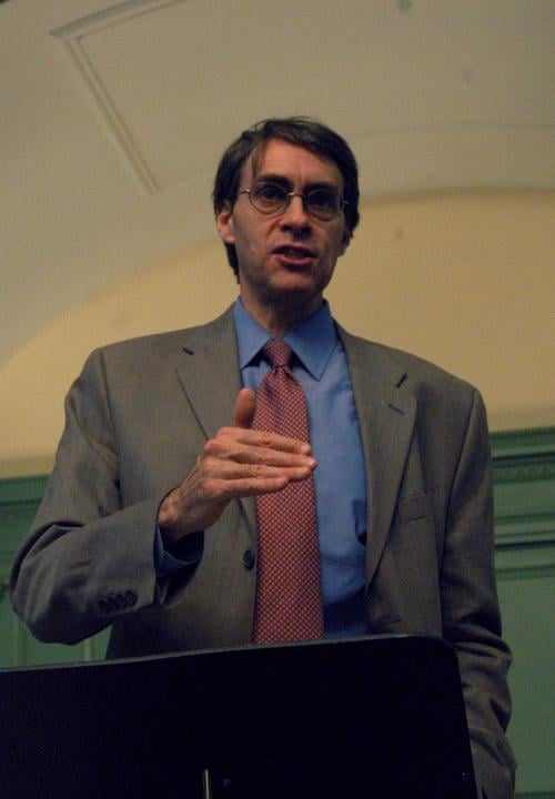 Kenneth Roth, executive director of Human Rights Watch, discusses human rights and terrorism yesterday in the Winthrop House Library.