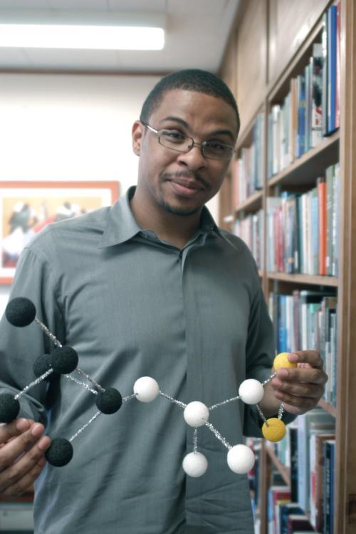 Junior Fellow Roland Fryer shares his views on race-related socio-economic issues in America.<br>
