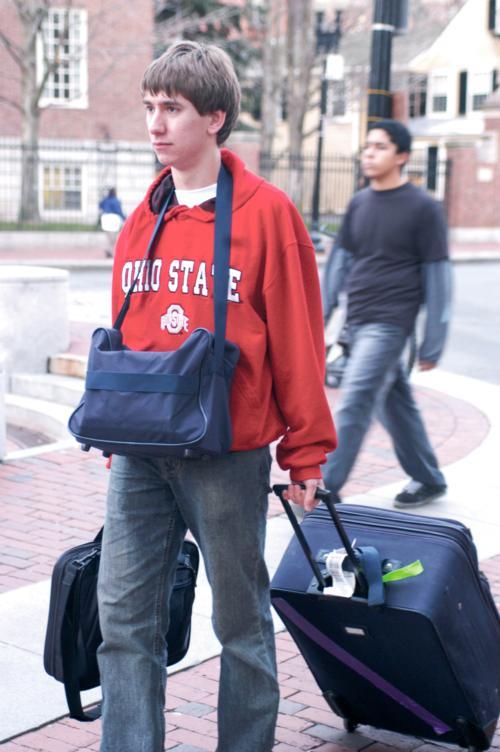 As many fall classes come to a close today, students continue to head home for the holidays. Reading period begins January 3.