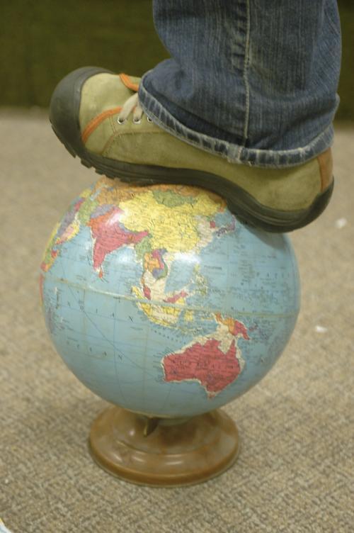 Foot versus Earth, round one
