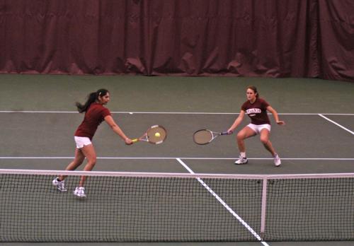 Even the best efforts of senior Preethi Mukundan and freshman Elizabeth Brook couldn’t stave off a pair of defeats for the women’s team at the hands of Princeton and Penn. 