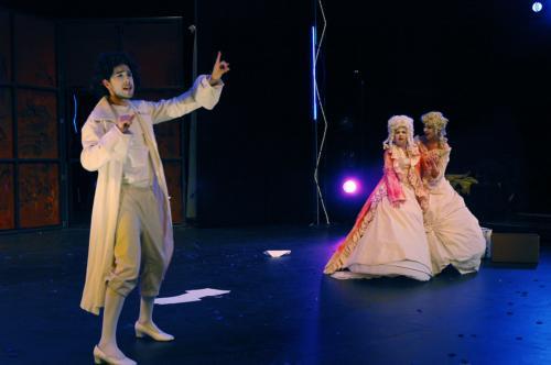 The cast of ‘The Way of the World’ infuses William Congreve’s 18th-century stage comedy with high emotion and a modern sensibility. The show runs through May 5 at the Loeb Mainstage and is directed by Mary E. Birnbaum ’07.