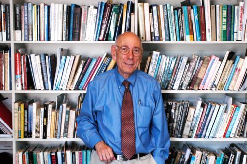 Dean of the Graduate School of Design Alan A. Altshuler, who announced in October that he would step down from his post at the end of June, will stay on for the fall semester until a permanent dean is named.