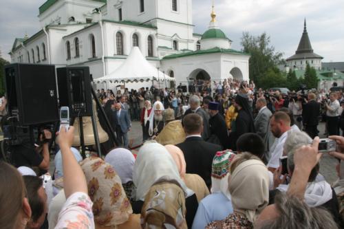 Tuesday's ceremony was attended by a crowd of worshippers, news media, and Russian Orthodox clergy.