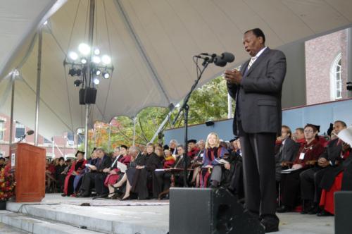 Bass-baritone opera singer Simon Estes performed "Amazing Grace" as the ceremony entered its conclusion. Faust, University of Pennsylvania President Amy Gutmann '71, Gov. Deval L. Patrick '78, and others listen from the stage.
