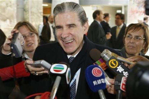 Incoming dean of the Harvard School of Public Health, Julio Frenk, served as Mexico's health minister from 2000 to 2006.