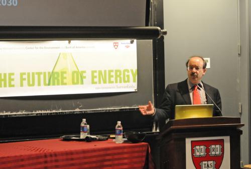 Amory B. Lovins, co-founder and chief scientist of the Rocky Mountain Institute, speaks about profitable solutions to the climate crisis in the Science Center yesterday as part of the Future of Energy Speaker Series.