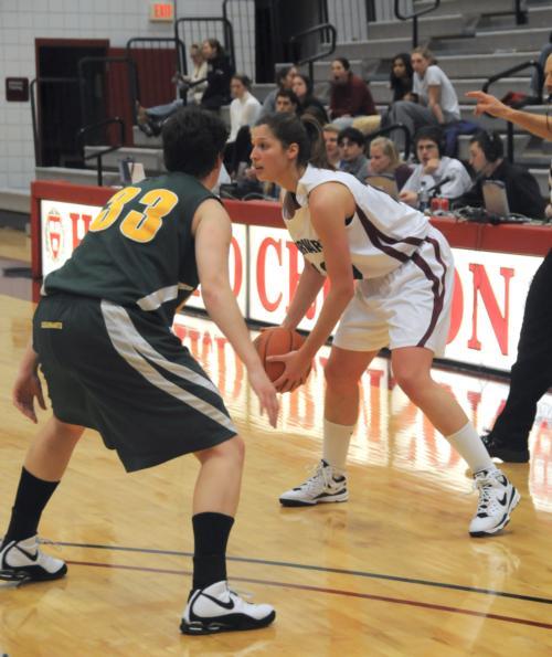 Led by co-captain Niki Finelli, the Crimson ended 2008 on a high note, defeating Northeastern. 78-72, on New Year’s Eve. The senior posted 18 points while also picking up nine rebounds in the victory.