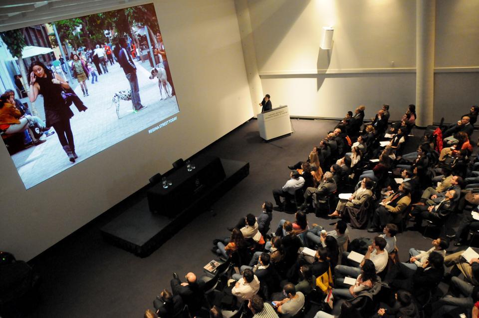 Marcelo Ebrard, Mayor of Mexico City speaks about Mexico City's "Plan Verde", a project geared towards making Mexico City more sustainable to an audience in Piper Auditorium