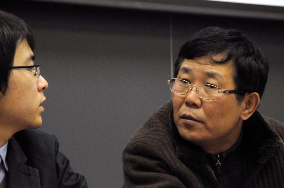 Former three-star general Yoo Sung Kim, from North Korea, shares his experiences working as an informant to South Korea’s National Intelligence Service (NIS) yesterday in Emerson Hall. Sanghyeon Park ’12 translated.