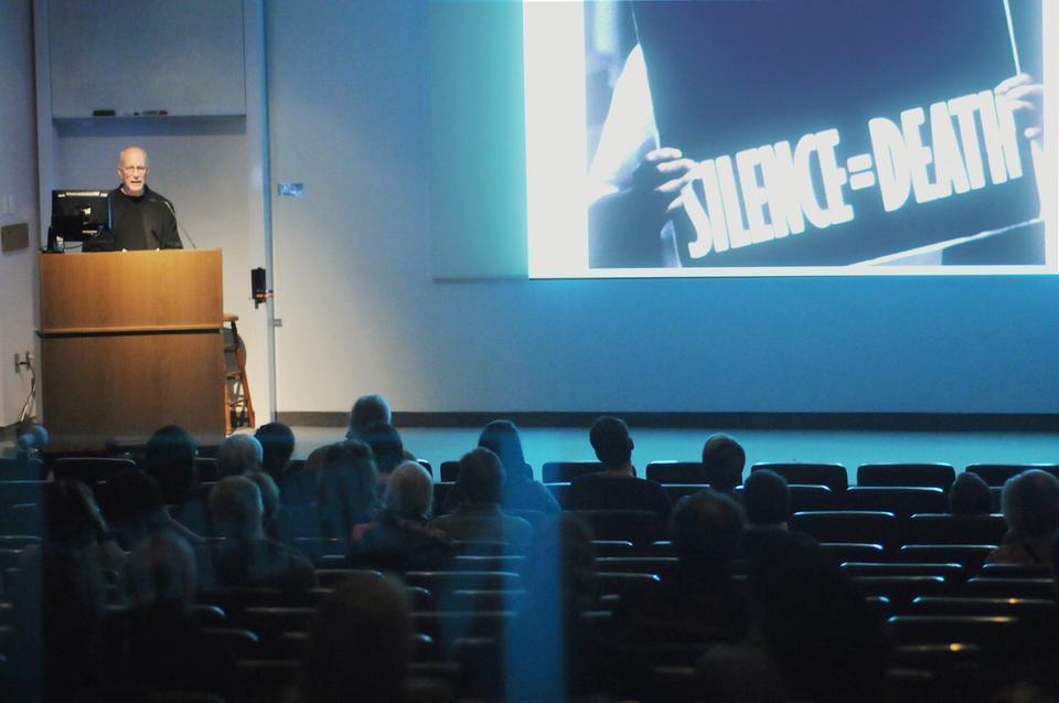 As part of World AIDS Day, Philip Yenawine presented images and reflected on the impact of AIDS on artists in “Seeing AIDS,” held in the Sackler Museum.