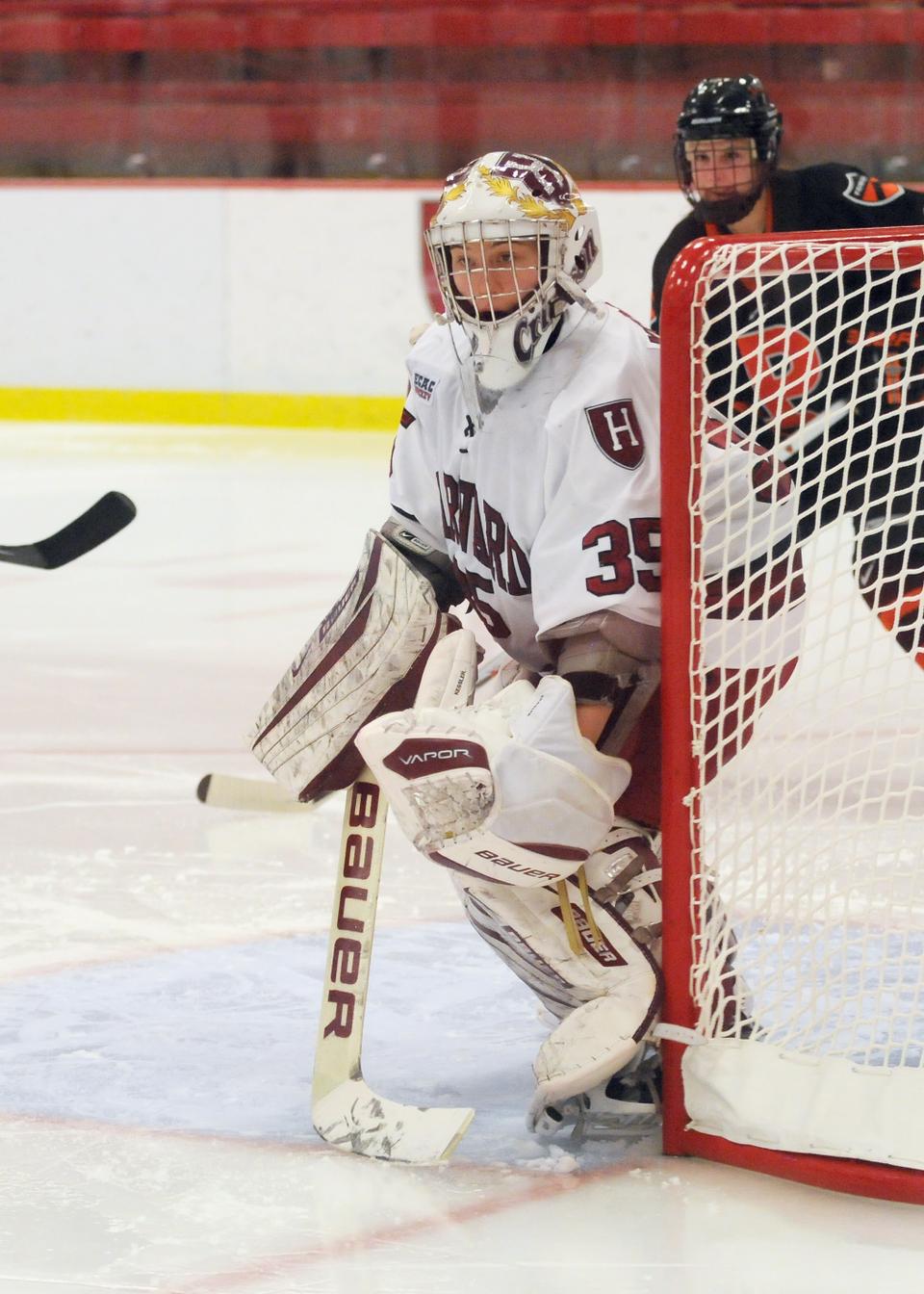 Senior netminder Christina Kessler earned back-to-back shutouts against No. 2 Minnesota this weekend.