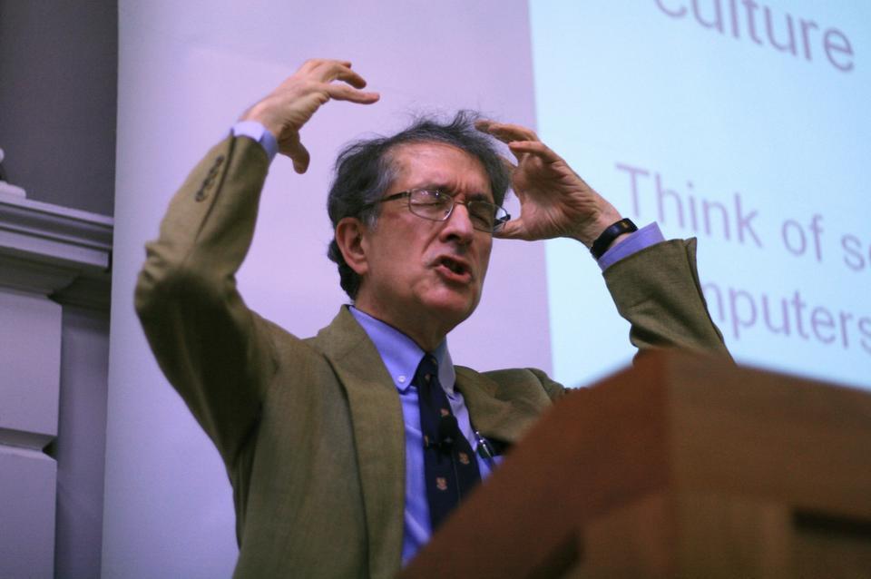 Howard E. Gardner, professor at the Harvard Graduate School of Education, speaks about his groundbreaking theory of multiple intelligences in Longfellow Hall Tuesday.