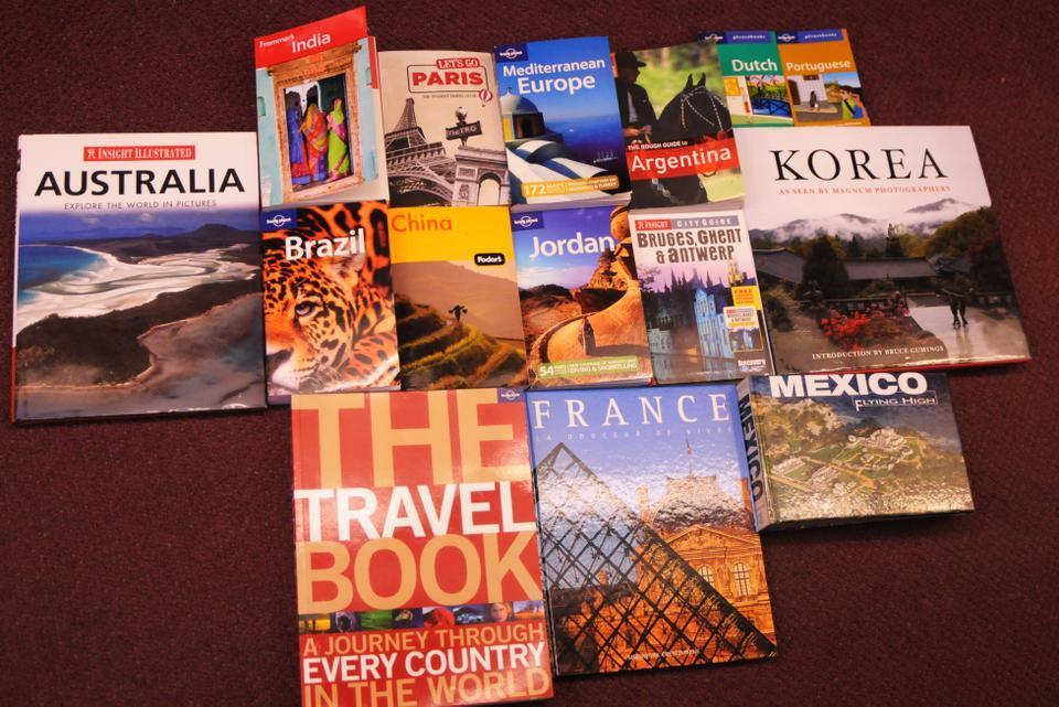 Travel guides 