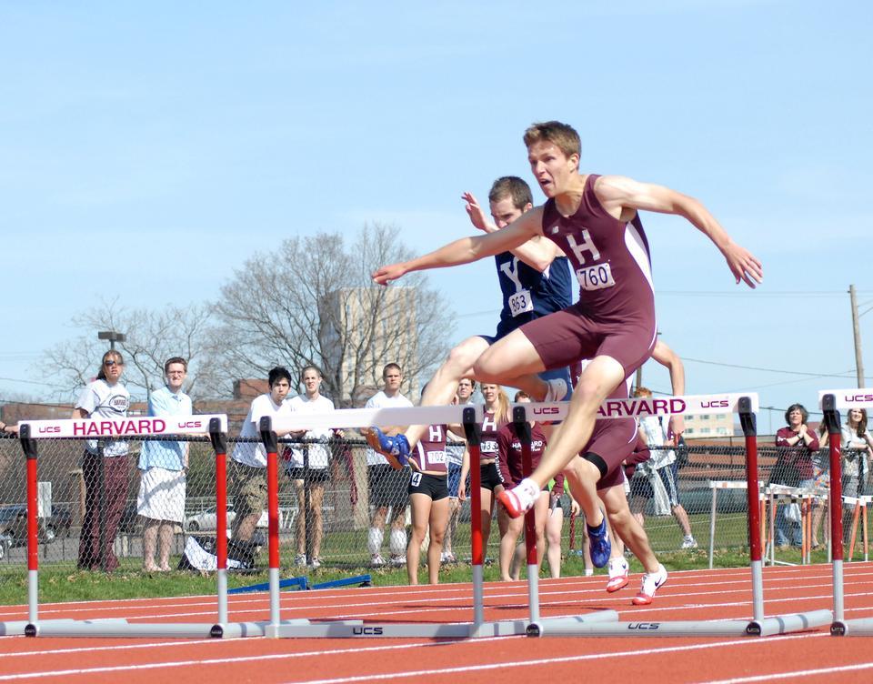 Co-captain Justin Grinstead finished second in the 400-meter hurdles at the UCF invitational over the weekend, finishing the race in 54.15 seconds. Grinstead also came in 10th in the 200-meter dash.
