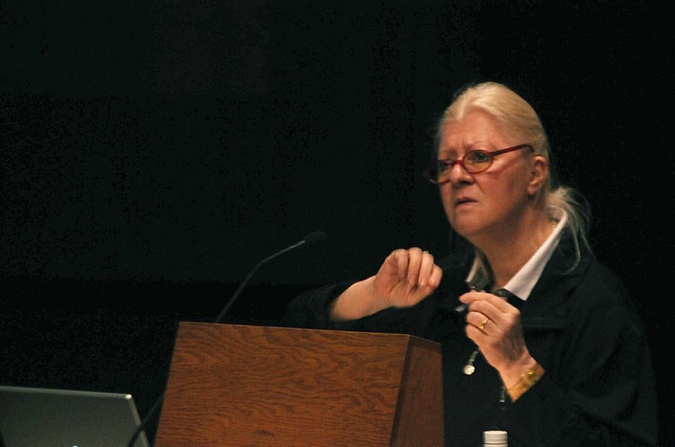 Heide Hagebölling describes the school of media scenography that she advocates at the Academy of Media Arts, where she is a professor.