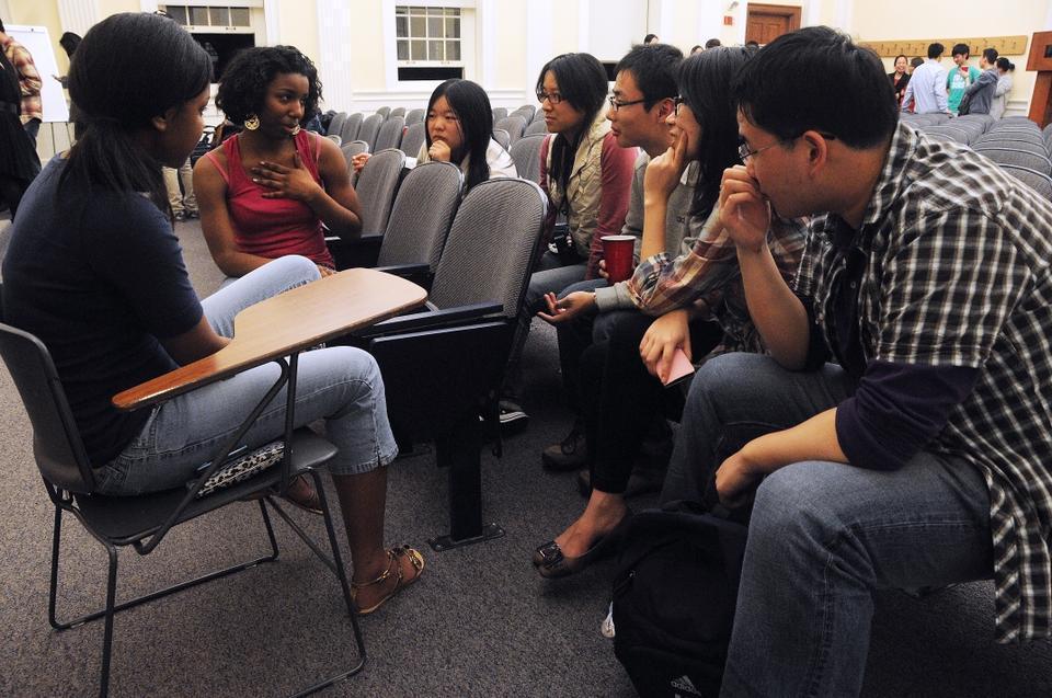 Ashlee N. Adams '12 and Keara D. Cormier '12 from the Black Students Association talked to students from China yesterday about American culture and life in an event organized by the Harvard College Association for US-China Relations. 
