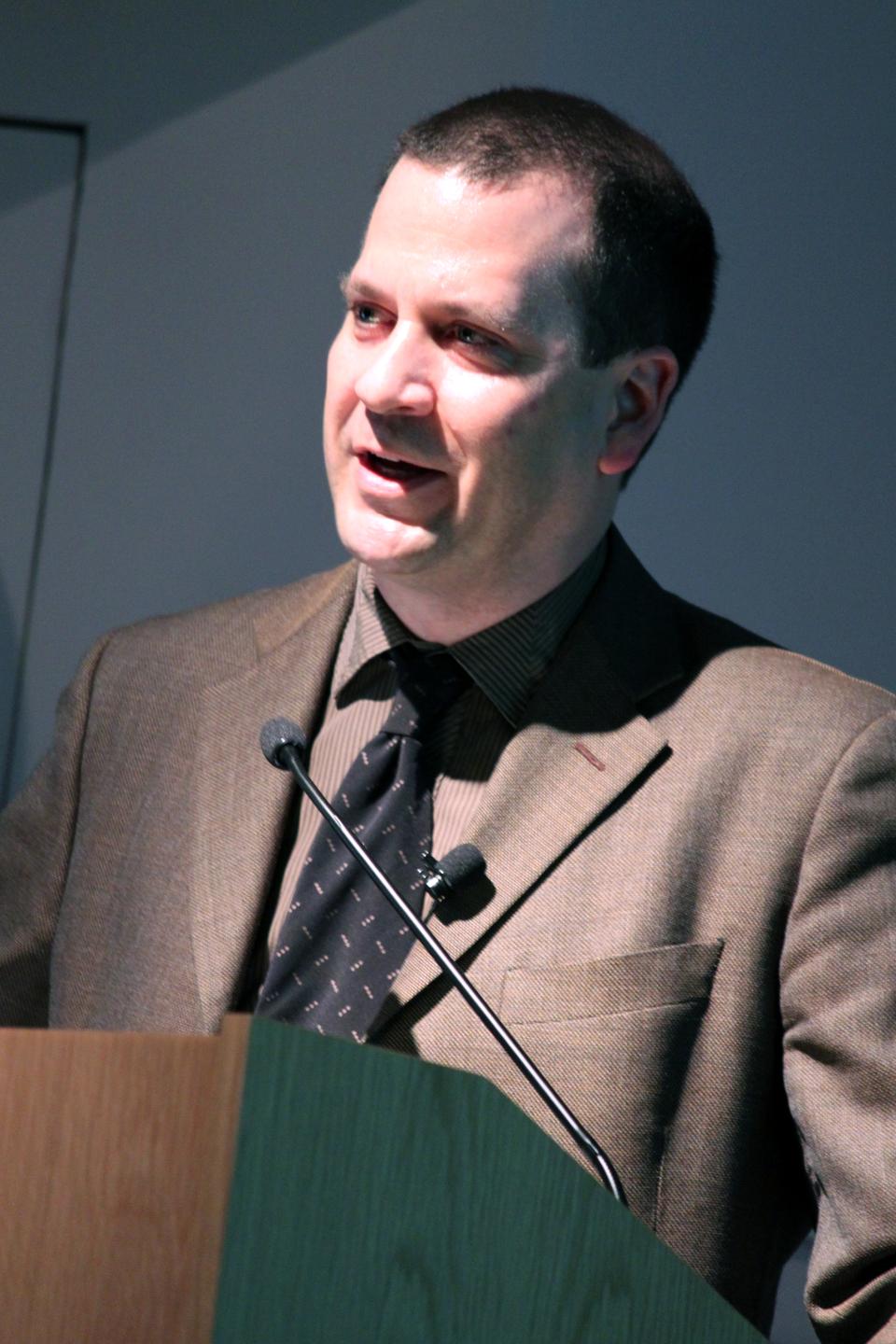 Chon Noriega gave a lecture on Latino artists and US Avant-Garde art in the 1950’s and 1960’s in the Sackler Museum, yesterday, April 8, 2010.
