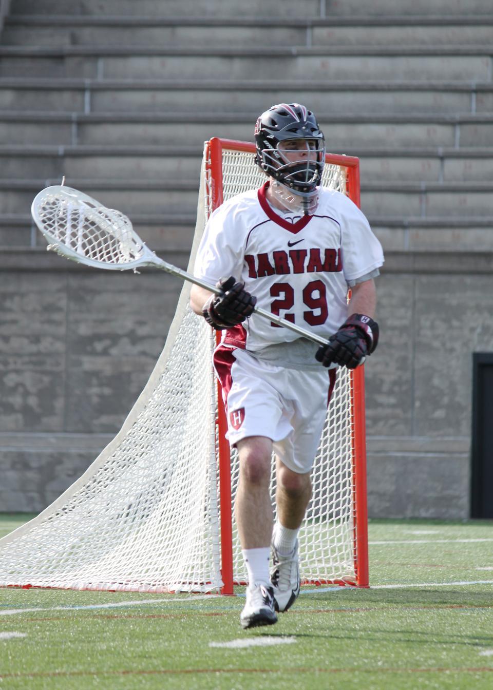 Freshman Harry Krieger, pictured here in earlier action, continued to impress between the pipes for Harvard, recording 14 saves in Saturday’s loss at Cornell. It was the second-straight game that Krieger, who has earned the starting role, finished with double-digit saves against a ranked opponent.