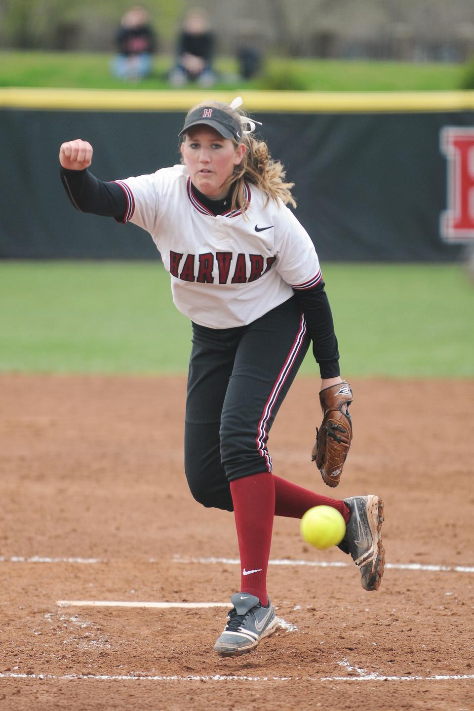 Softball split a doubleheader against Brown, dropping the first game 1-0 before winning the second 4-1.