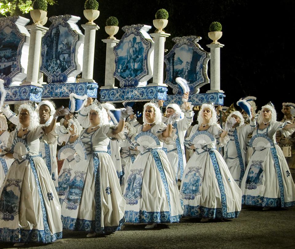 One neighborhood group puts on a performance as part of "Marchas
Populares".  These performances are competitions between the different
neighborhoods in Lisbon, and neighborhood teams sometimes prepare for this event months in advance.