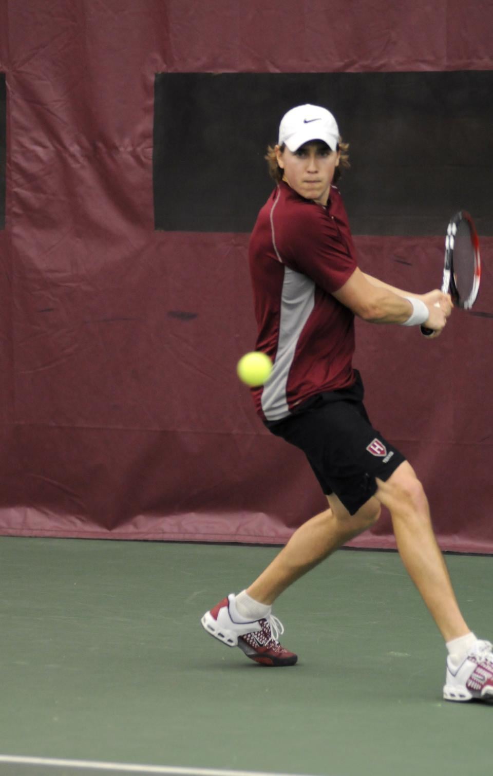 Co-captain Alexei Chijoff-Evans, the No. 1 player on the men's tennis team, decided to leave the team this week.