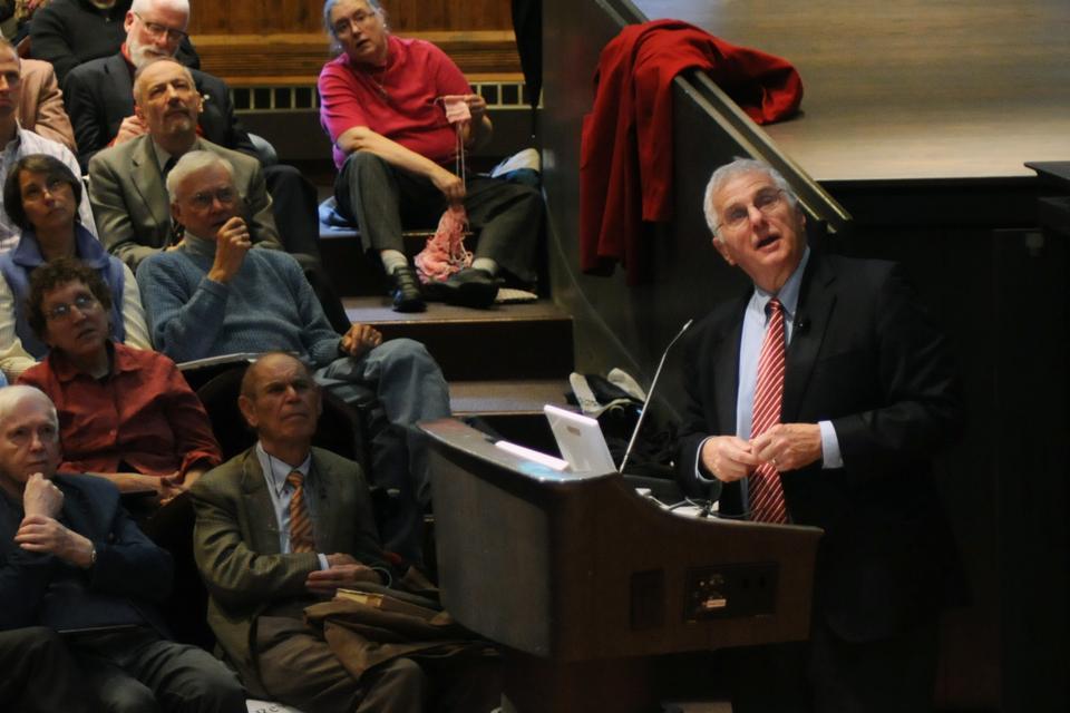 Bruce Alberts, Editor-in-Chief of Science Magazine, spoke yesterday about Harvard's leading role in redefining science education as part of the Dudley Herschbach Lecture series.