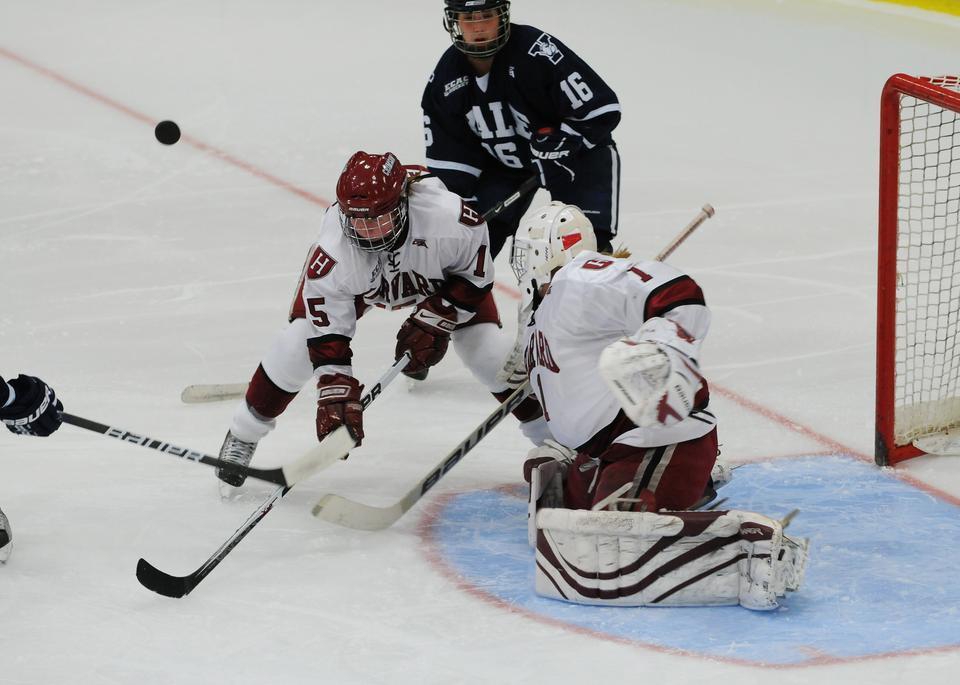 Harvard senior Katharine Chute playing against Yale on Oct. 29. 