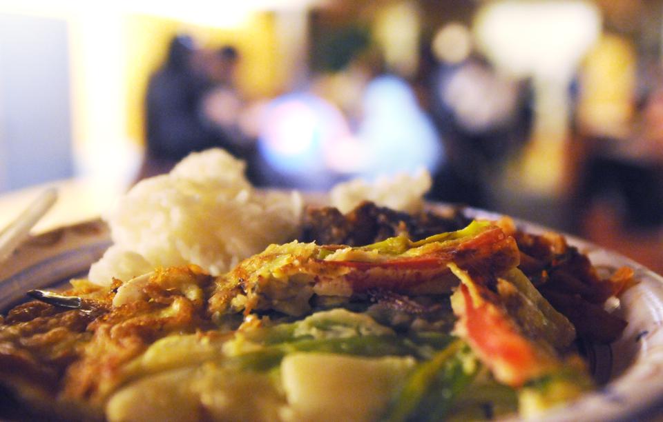 Chuseok is one of the major traditional Korean holidays, similar to Thanksgiving in the US. It celebrates the end of another successful harvest and is a time to enjoy delicious food with friends and family. 