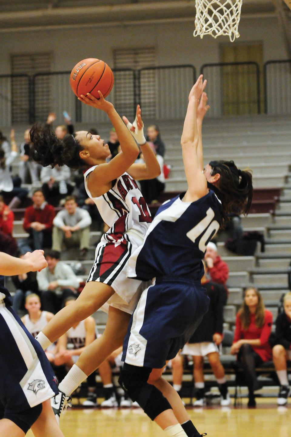After suffering a tough loss to Florida on Tuesday, sophomore Jasmine Evans and the Harvard women's basketball team bounced back by defeating the University of New Hampshire by more than 30 points.