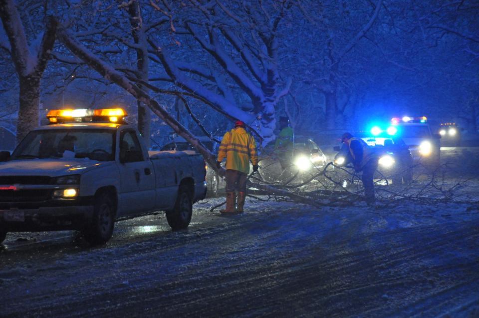 Blizzard conditions Wednesday led to the accumulation of over a foot of snow in Cambridge.