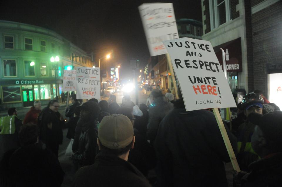 Harvard dining hall workers, Local 26 union representatives, and the Student Labor Action Movement (SLAM) came together at First Parish Church in Cambridge to rally in support of Harvard's dining hall staff.
