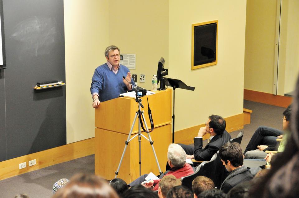 Pulitzer Prize winner and former Expos preceptor Paul Harding speaks about his award-winning book "Tinkers" and the creative process behind it in Fong Auditorium yesterday.