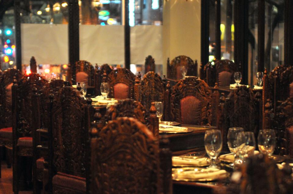 The Maharaja replaces the Bombay Club in Harvard Square.  This new Indian restaurant is located on top of Staples at 57 JFK Street and is one of the new restaurants that have opened in the Square this spring.