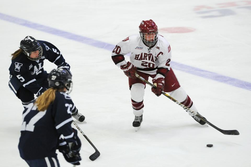 Tri-captain forward Kate Buesser led her team with 15 goals on the year, including five power play scores and three game-winners. The Harvard women’s hockey team made up for its slow start with a six-game winning streak in January, with the last of those wins coming against rival Yale. 