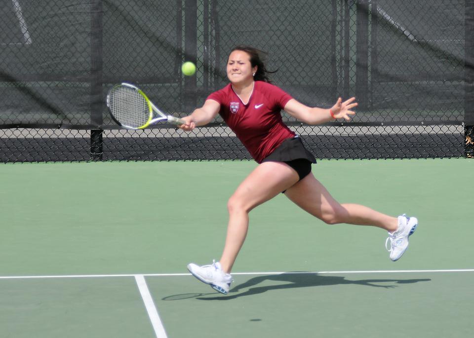 At the No. 3 spot, sophomore Kristin Norton went 11-7 in head-to-head play. In doubles, Norton and her sophomore partner Hideko Tachibana went 6-1 in the Ivy League, meriting the duo All-Ivy first team accolades.