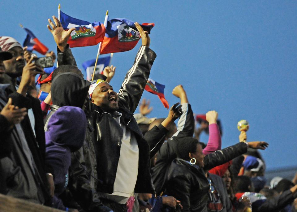 The Harvard men's soccer team played an exhibition game against the Haitian national team that attracted 11,513 fans.  The two teams tied 0-0 in regulation, and Haiti won 4-1 in penalty kicks.