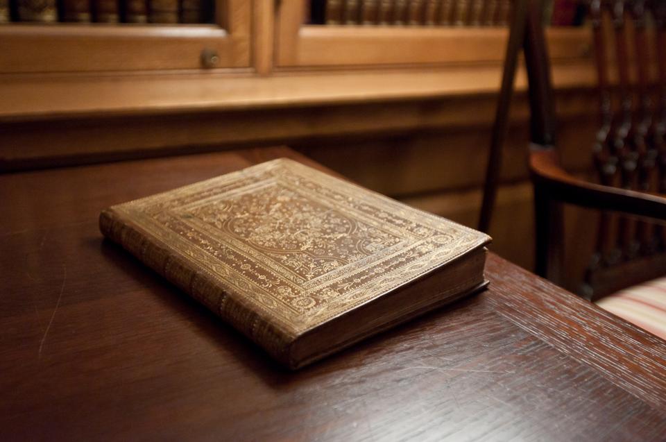 The William King Richardson library, one of several within Houghton, houses a series of manuscripts focusing on Incunobula (books printed not handwritten before 1501).  These feature various authors and subjects and are among some of the most exquisitely bound pieces at Harvard.
